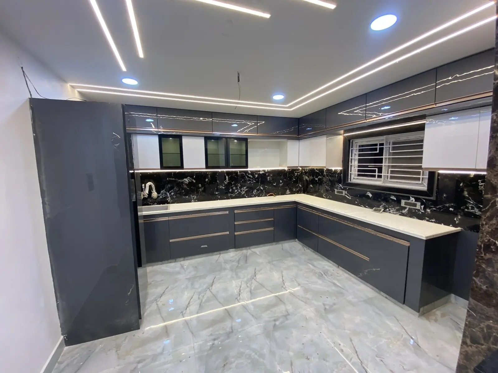 Dark Granite L-Shape