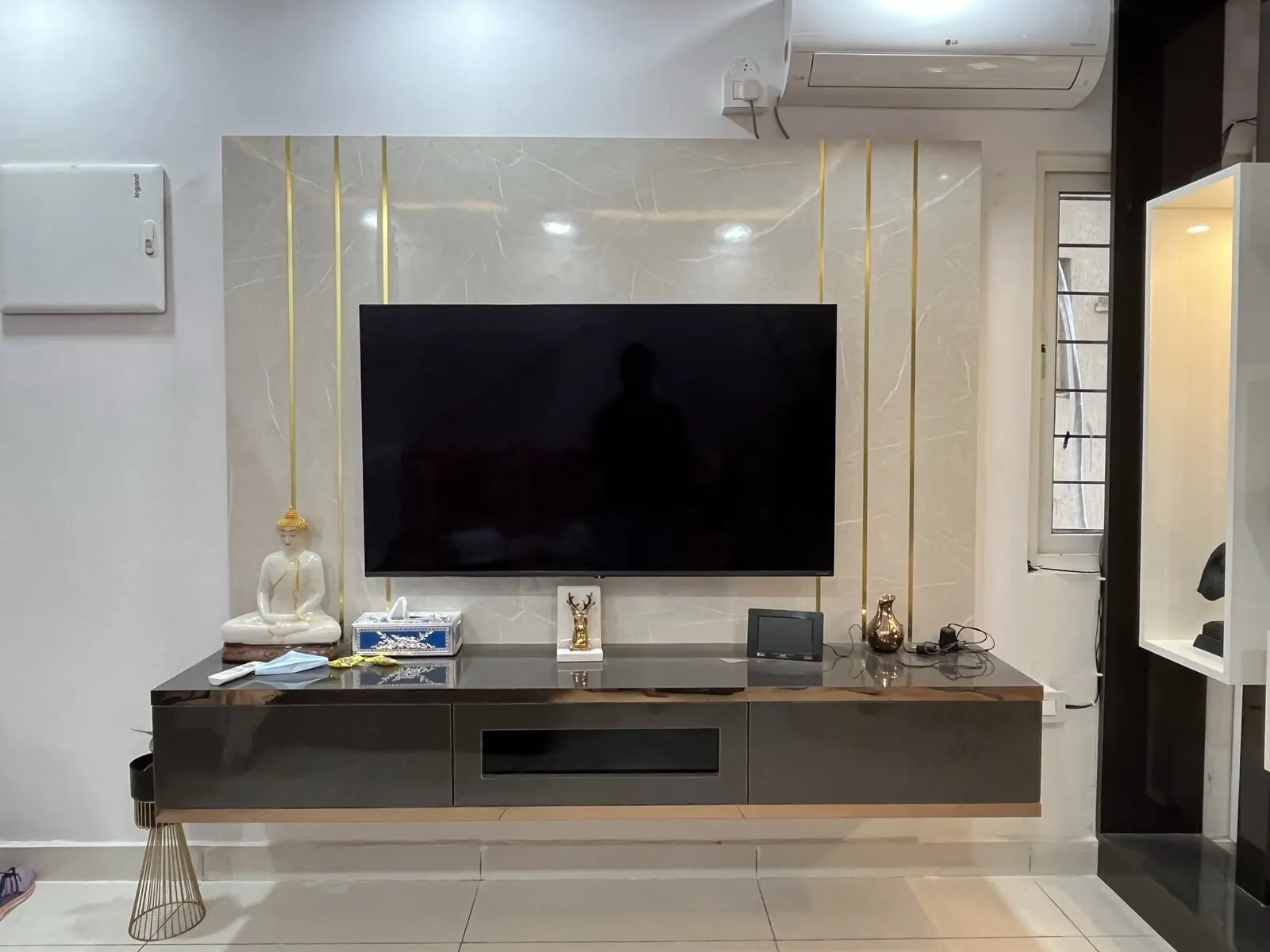 TV Units, Panelling & Framing Works project photo 6 by MNS Interiors