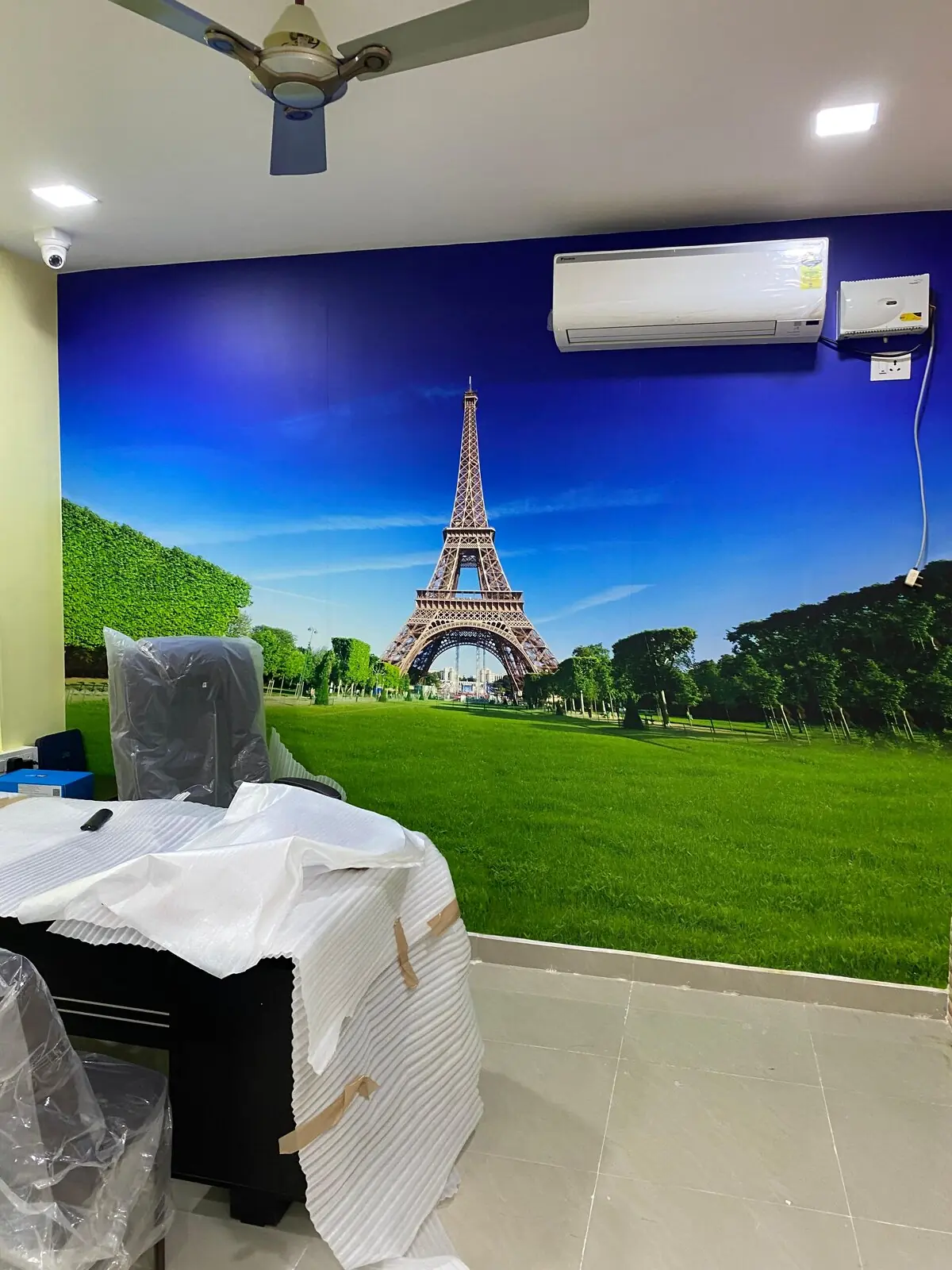 2D & 3D / Customised Wallpapers project photo 5 by MNS Interiors