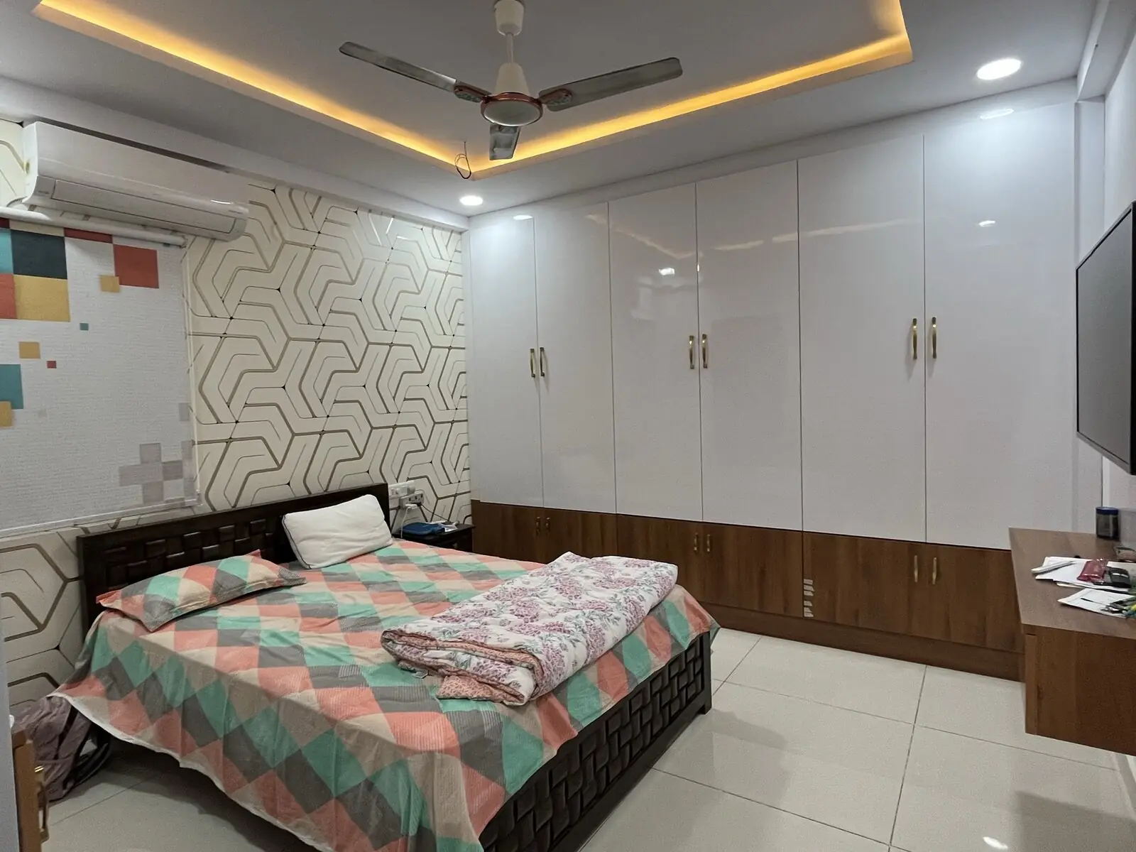 2D & 3D / Customised Wallpapers by MNS Interiors