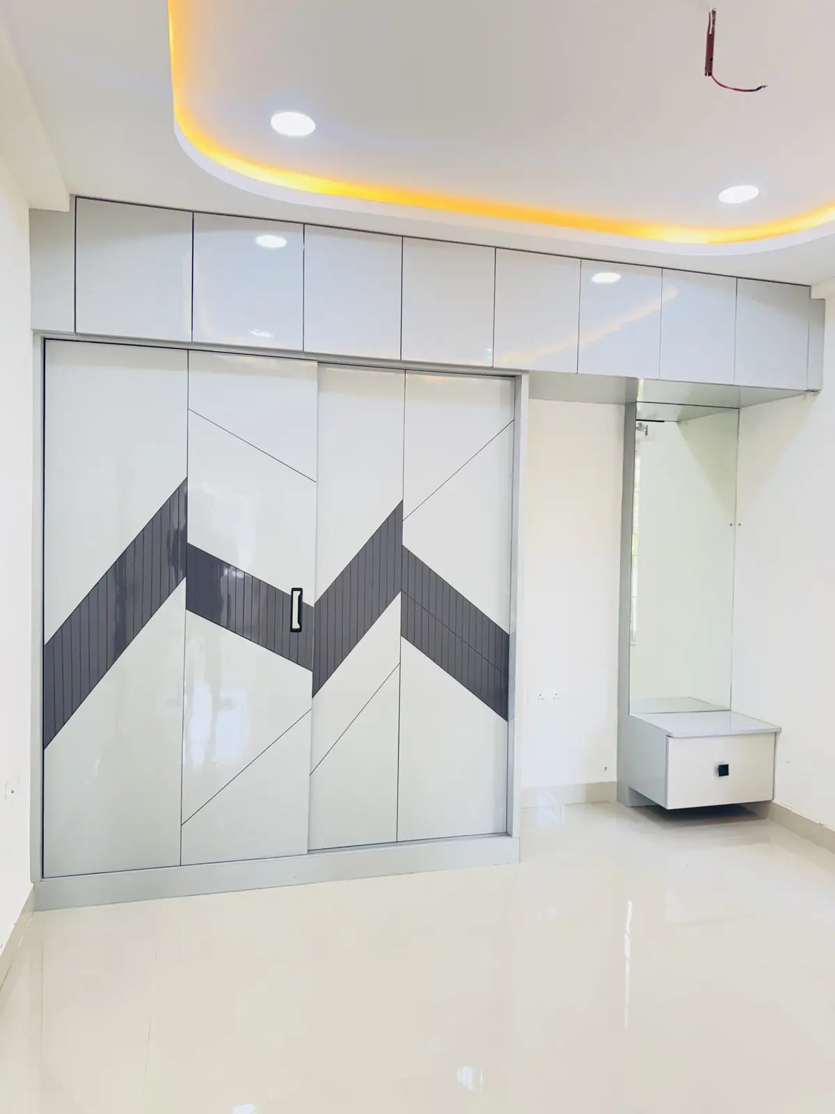Wardrobes project photo 11 by MNS Interiors